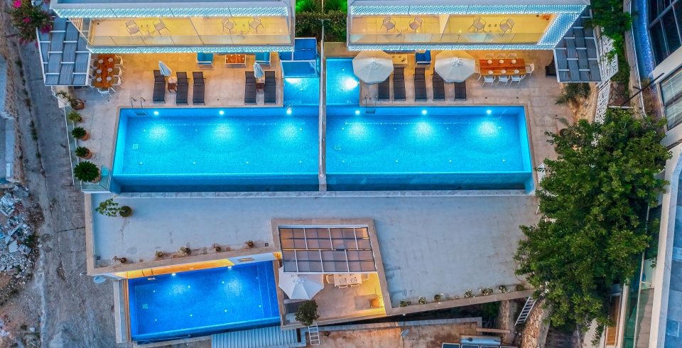 Villa Merit Crystal 1 Resim