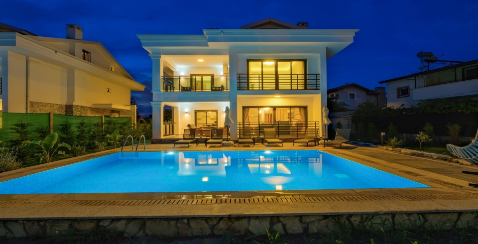 Villa White Palm 3 4 Resim
