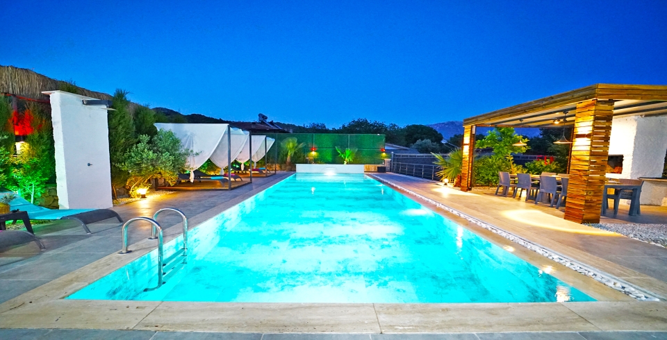 Villa Mamon Luxury Life 0 Resim