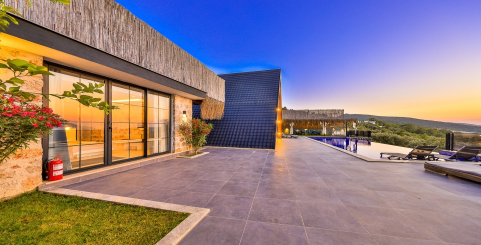 Villa Madrigal 4 Resim