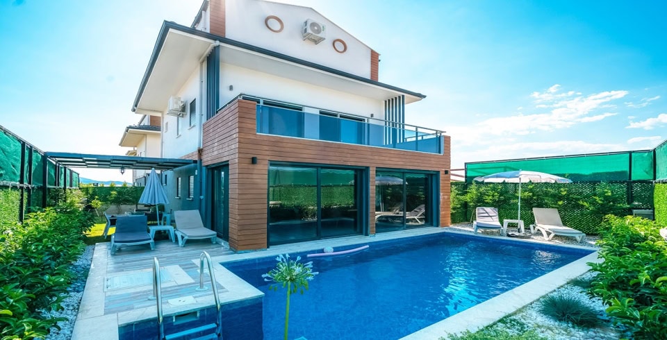 Villa Kırmızı 0 Resim