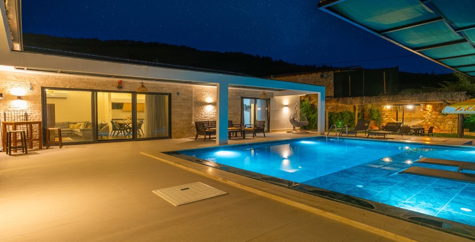 Villa Luxury Su 0 Resim