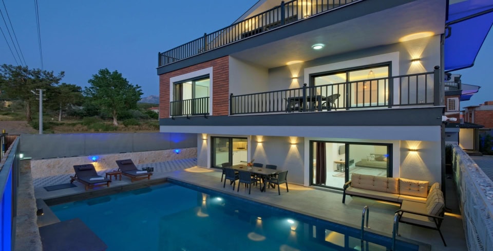 Villa White Day 1 2 Resim