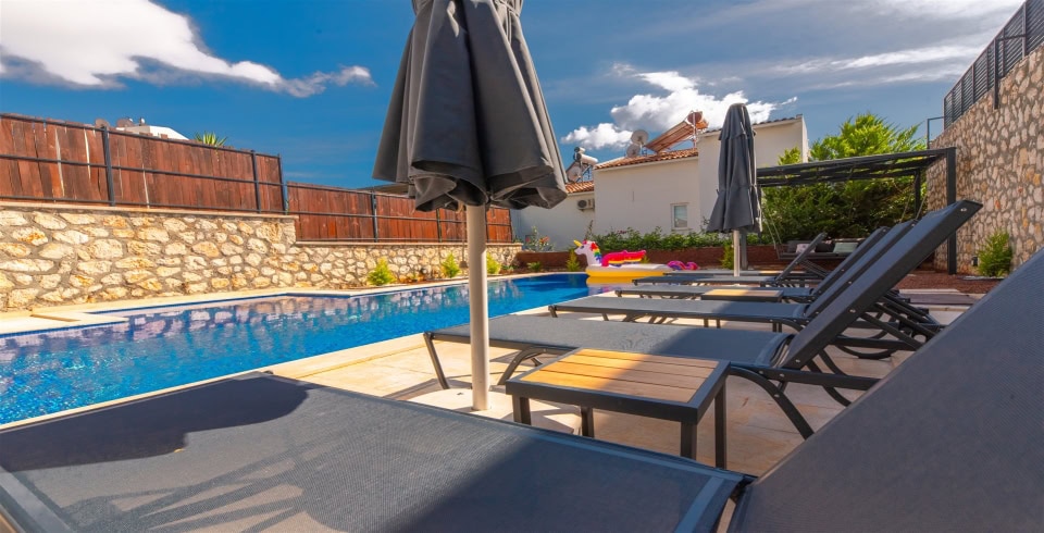 Villa NightCity 4 Resim