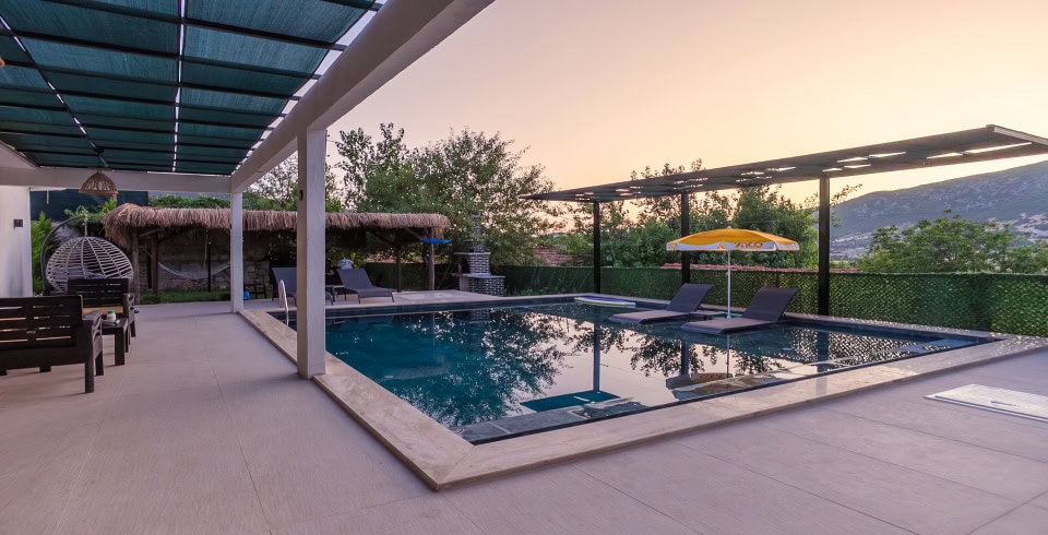 Villa Luxury Su 3 Resim