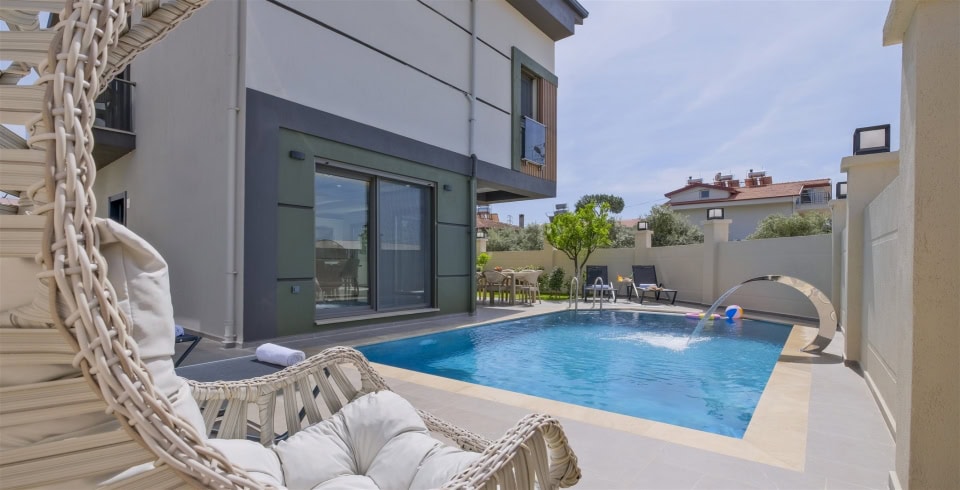 Villa Lotus Flower 1 Resim