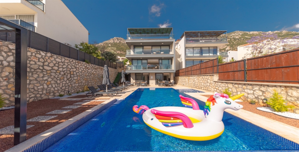 Villa NightCity 0 Resim