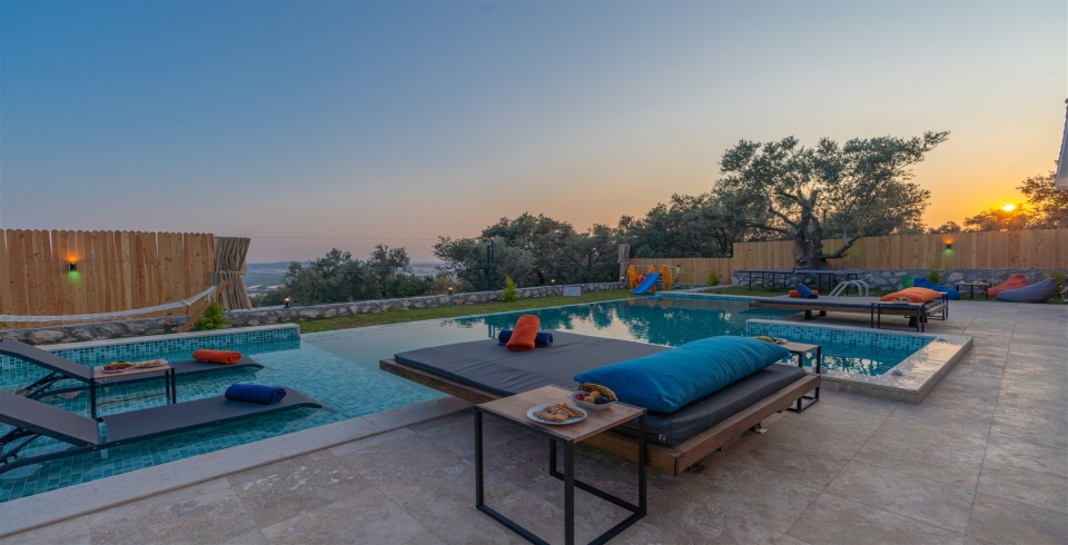 Villa İbiza Çayköy 2 Resim