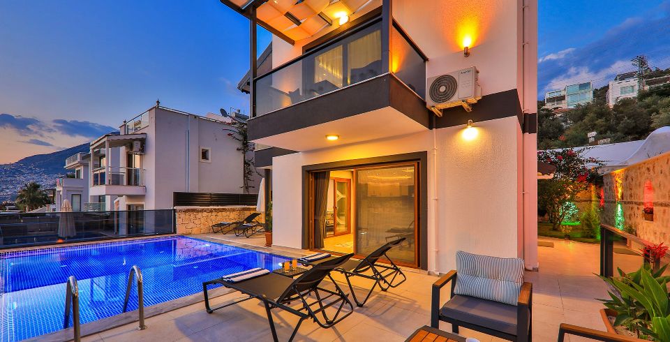 Villa Rainbow 1 Resim