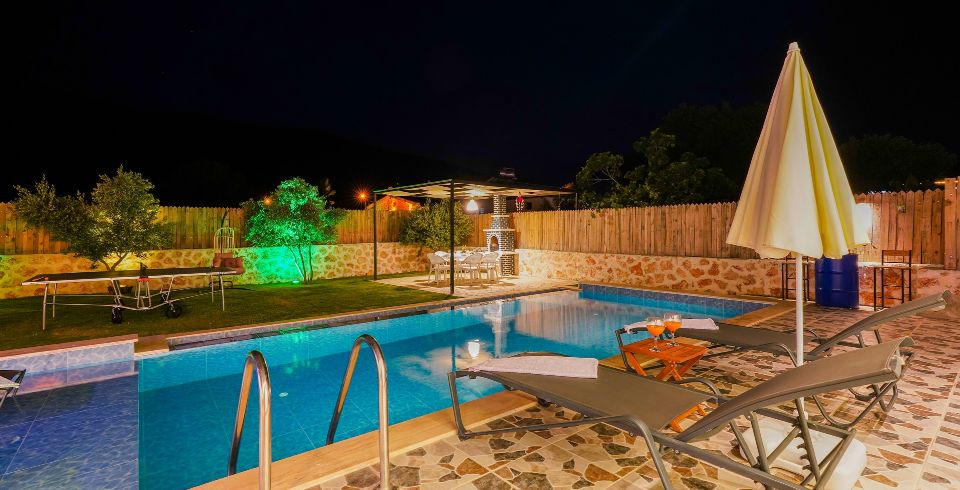 Villa Su Perisi 1 Resim