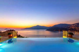 Deniz Manzaralı Villalar